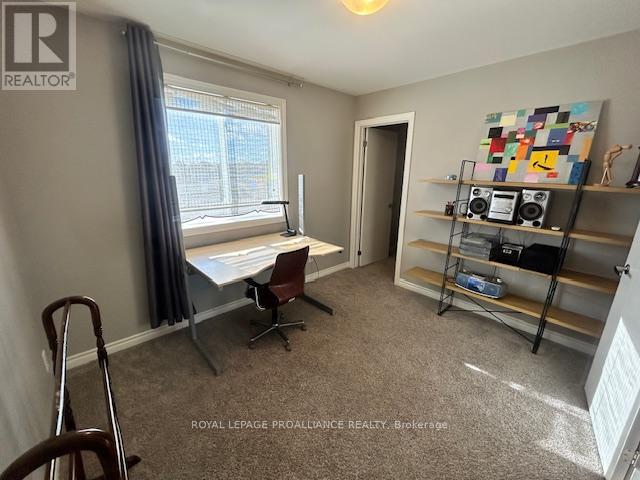 5 Ridgeway Place, Belleville, Ontario  K8P 0E7 - Photo 8 - X12517778