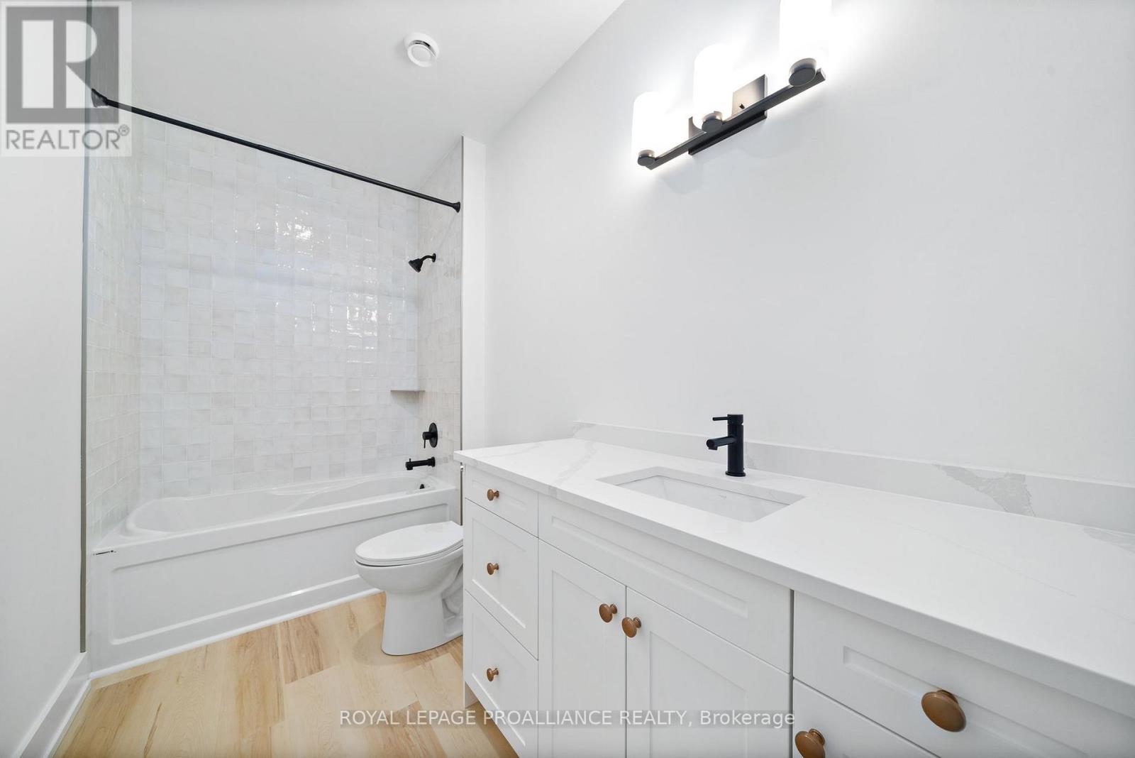 202 - 941 Charles Wilson Parkway, Cobourg, Ontario  K9A 0L2 - Photo 16 - X12517946