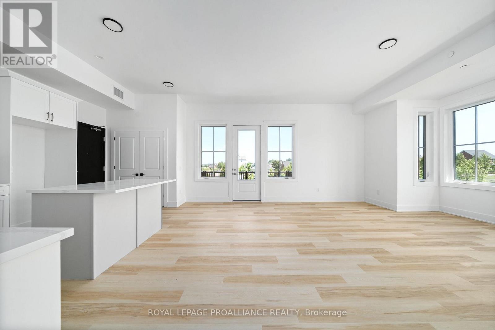 202 - 941 Charles Wilson Parkway, Cobourg, Ontario  K9A 0L2 - Photo 4 - X12517946