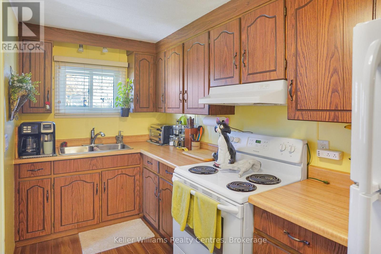 373 Isaac Street, South Bruce Peninsula, Ontario N0H 2T0 - Photo 14 - X12517776