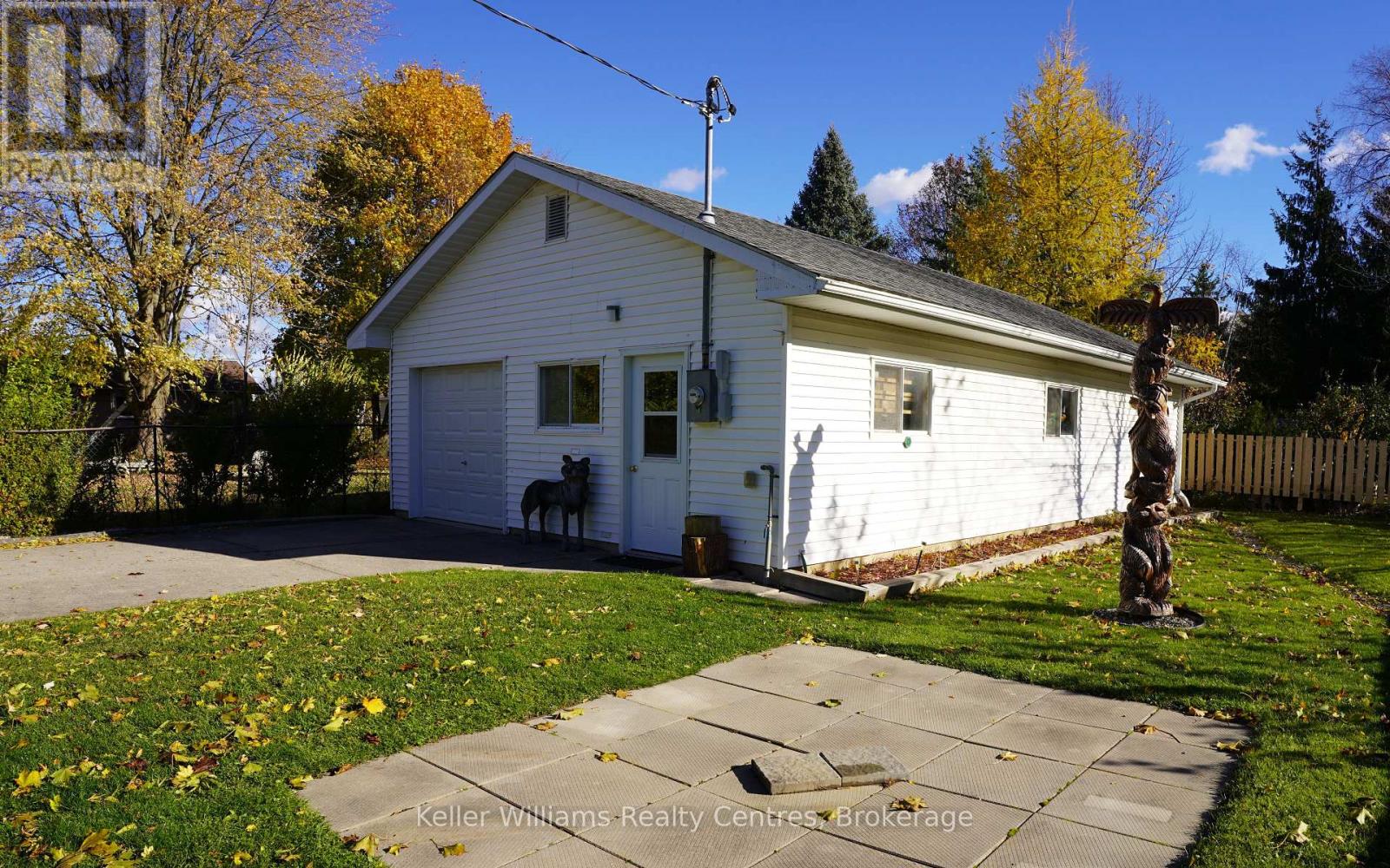 373 Isaac Street, South Bruce Peninsula, Ontario N0H 2T0 - Photo 34 - X12517776