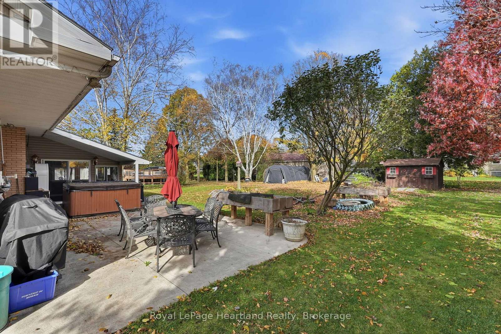 292 Wellington Street, North Huron, Ontario N0M 1H0 - Photo 30 - X12517786