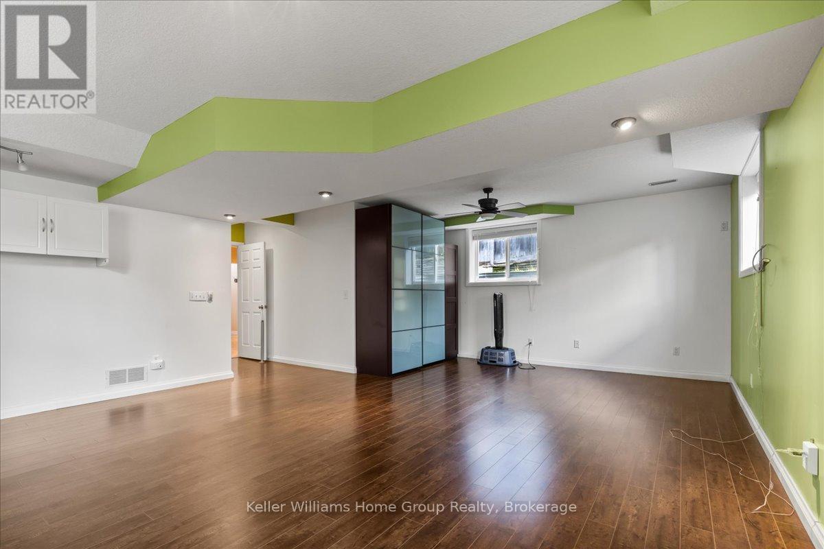 431 Starwood Drive, Guelph, Ontario N1E 7A4 - Photo 22 - X12517788