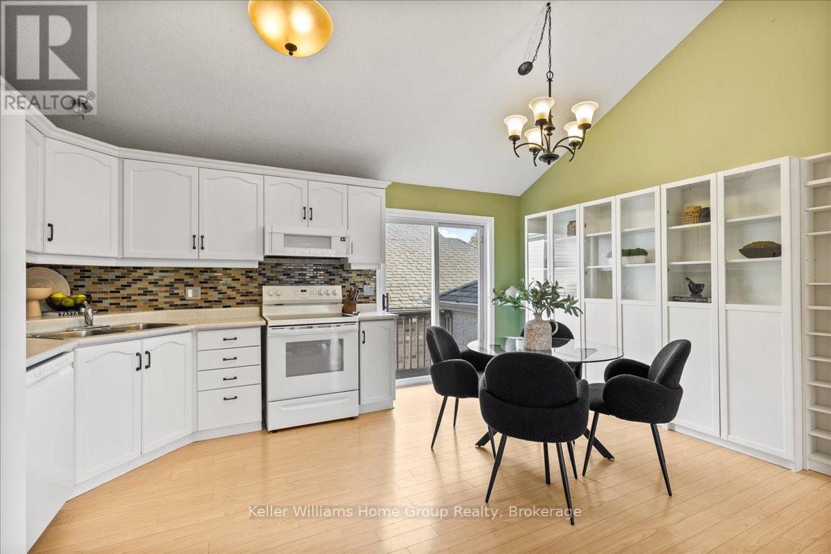 431 Starwood Drive, Guelph, Ontario N1E 7A4 - Photo 9 - X12517788