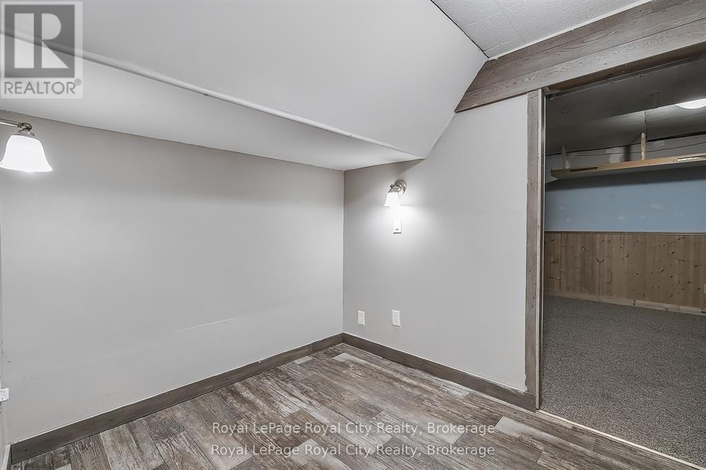 19 Leacock Avenue, Guelph, Ontario N1E 6P9 - Photo 19 - X12517886