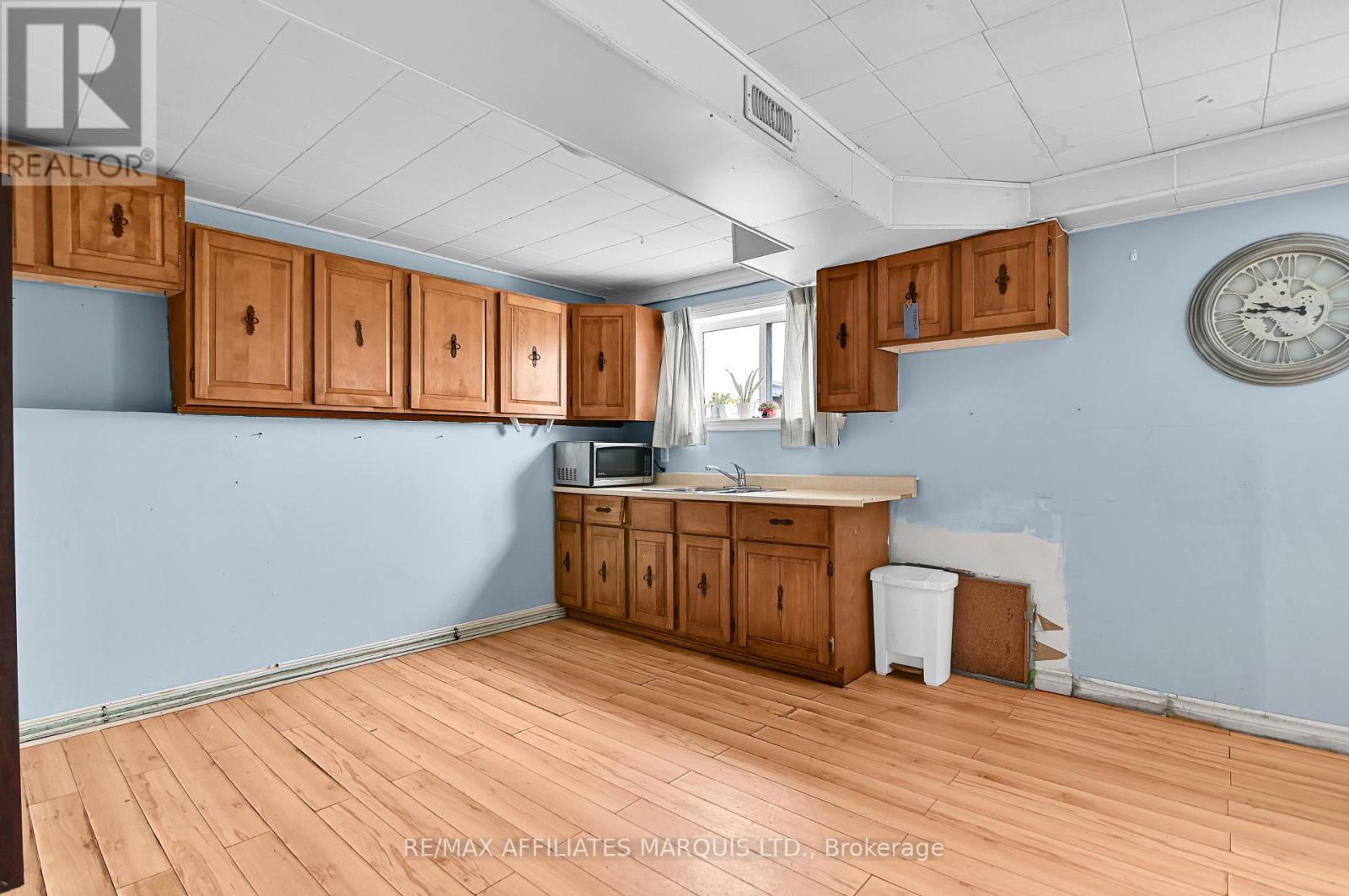 1531 Champagne Avenue, Cornwall, Ontario K6J 4W7 - Photo 22 - X12475289