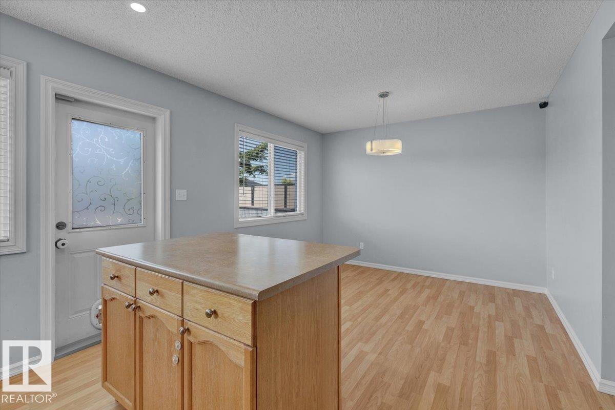 8647 173 Av Nw, Edmonton, Alberta  T5Z 3W4 - Photo 16 - E4464929