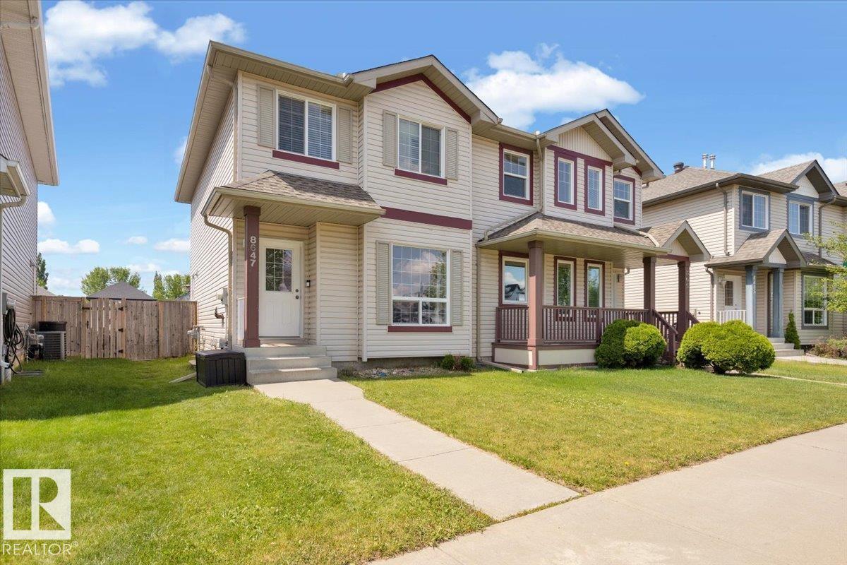 8647 173 Av Nw, Edmonton, Alberta  T5Z 3W4 - Photo 2 - E4464929
