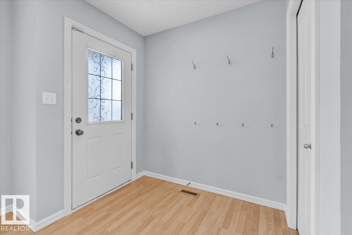 8647 173 Av Nw, Edmonton, Alberta  T5Z 3W4 - Photo 4 - E4464929