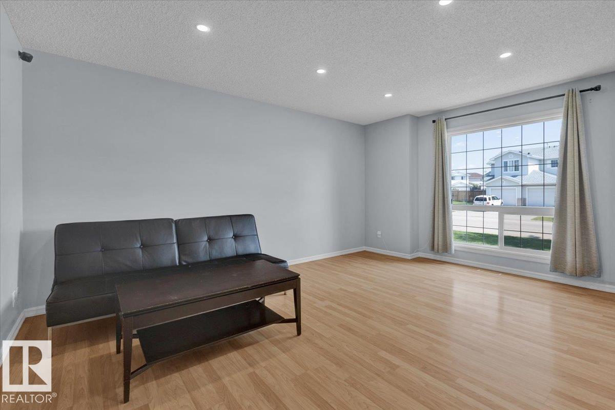 8647 173 Av Nw, Edmonton, Alberta  T5Z 3W4 - Photo 7 - E4464929