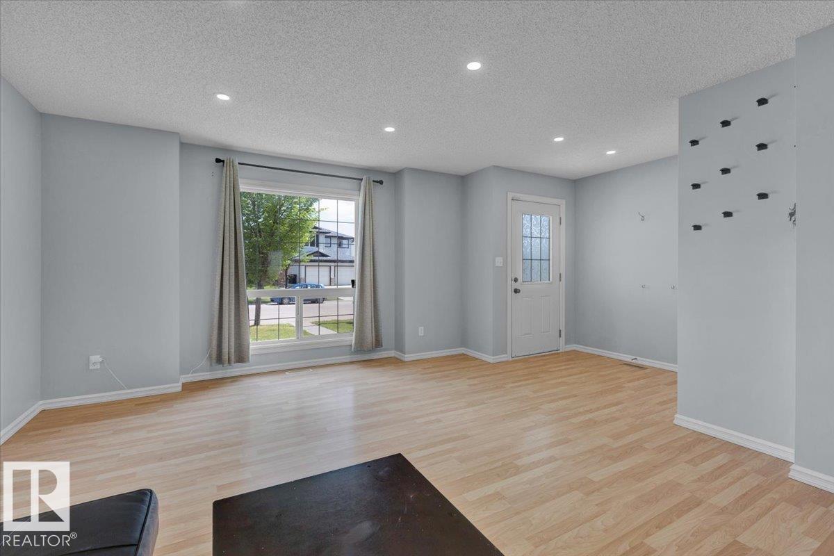 8647 173 Av Nw, Edmonton, Alberta  T5Z 3W4 - Photo 9 - E4464929