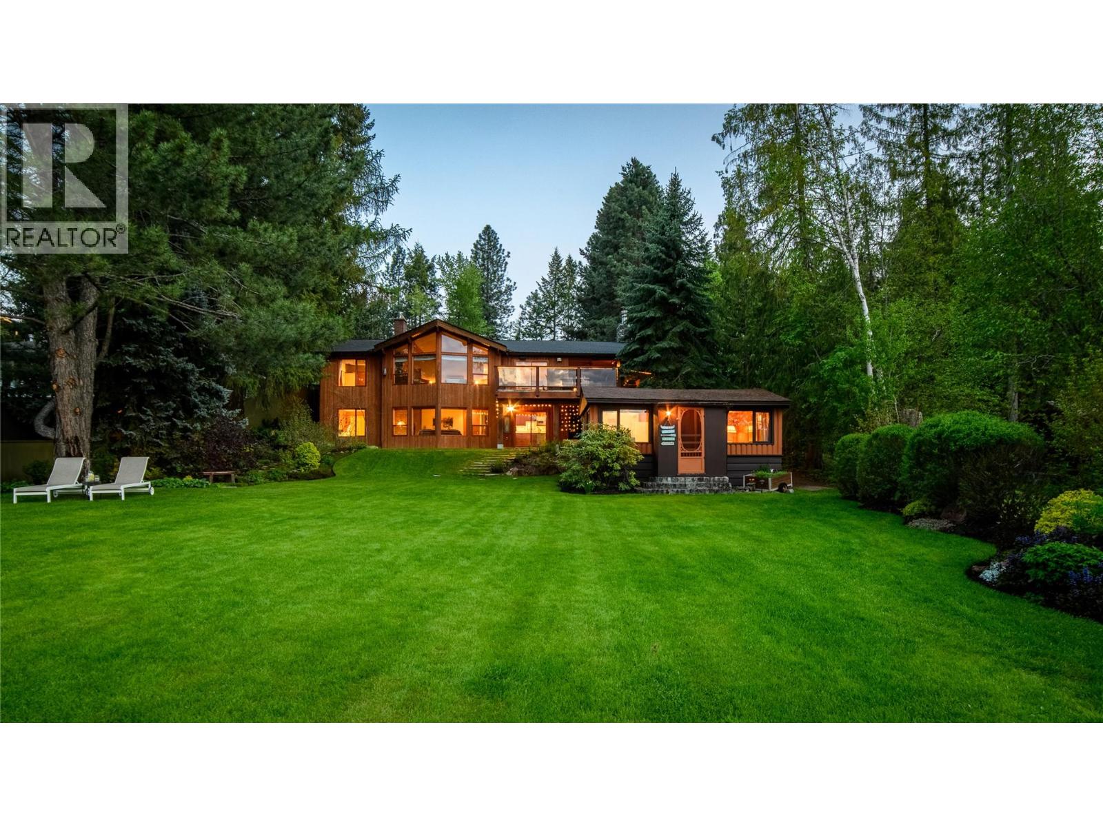 102 SANDNER Road, christina lake, British Columbia