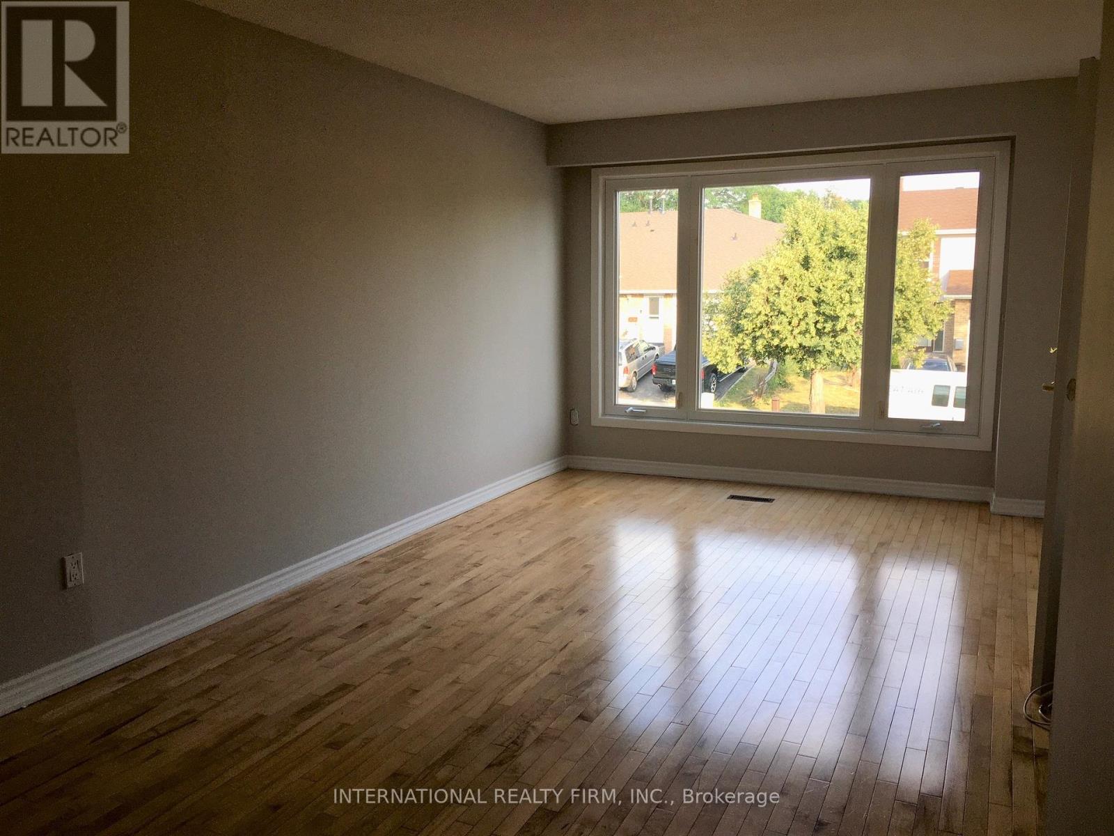 174 Beech Street, Brampton, Ontario  L6V 1V6 - Photo 5 - W12517548