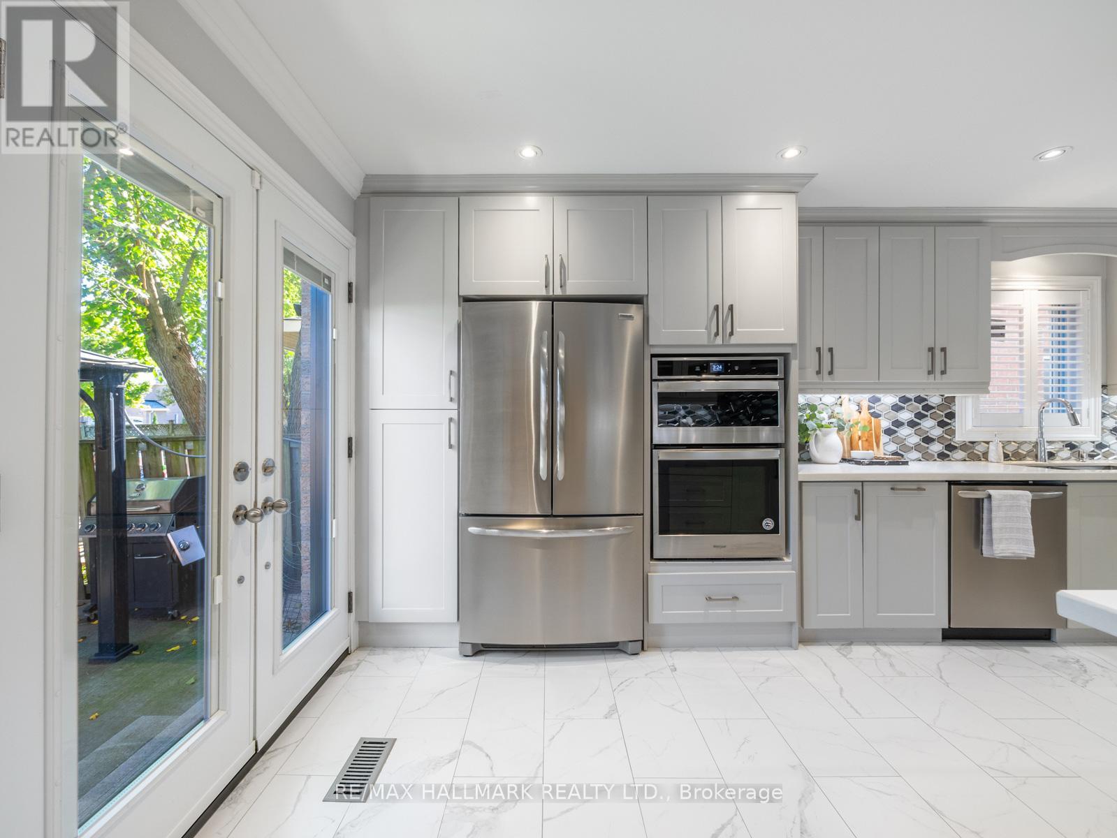 5429 Flatford Road, Mississauga, Ontario  L5V 1Y6 - Photo 14 - W12517594