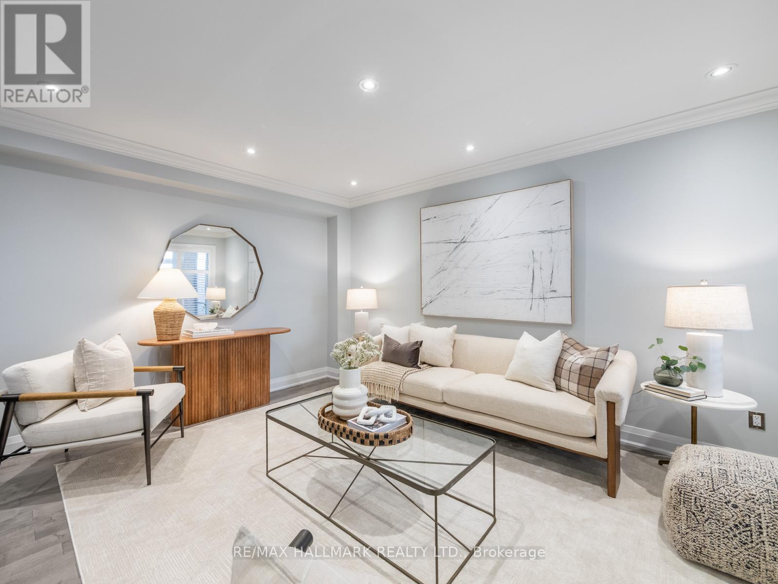 5429 Flatford Road, Mississauga, Ontario  L5V 1Y6 - Photo 3 - W12517594