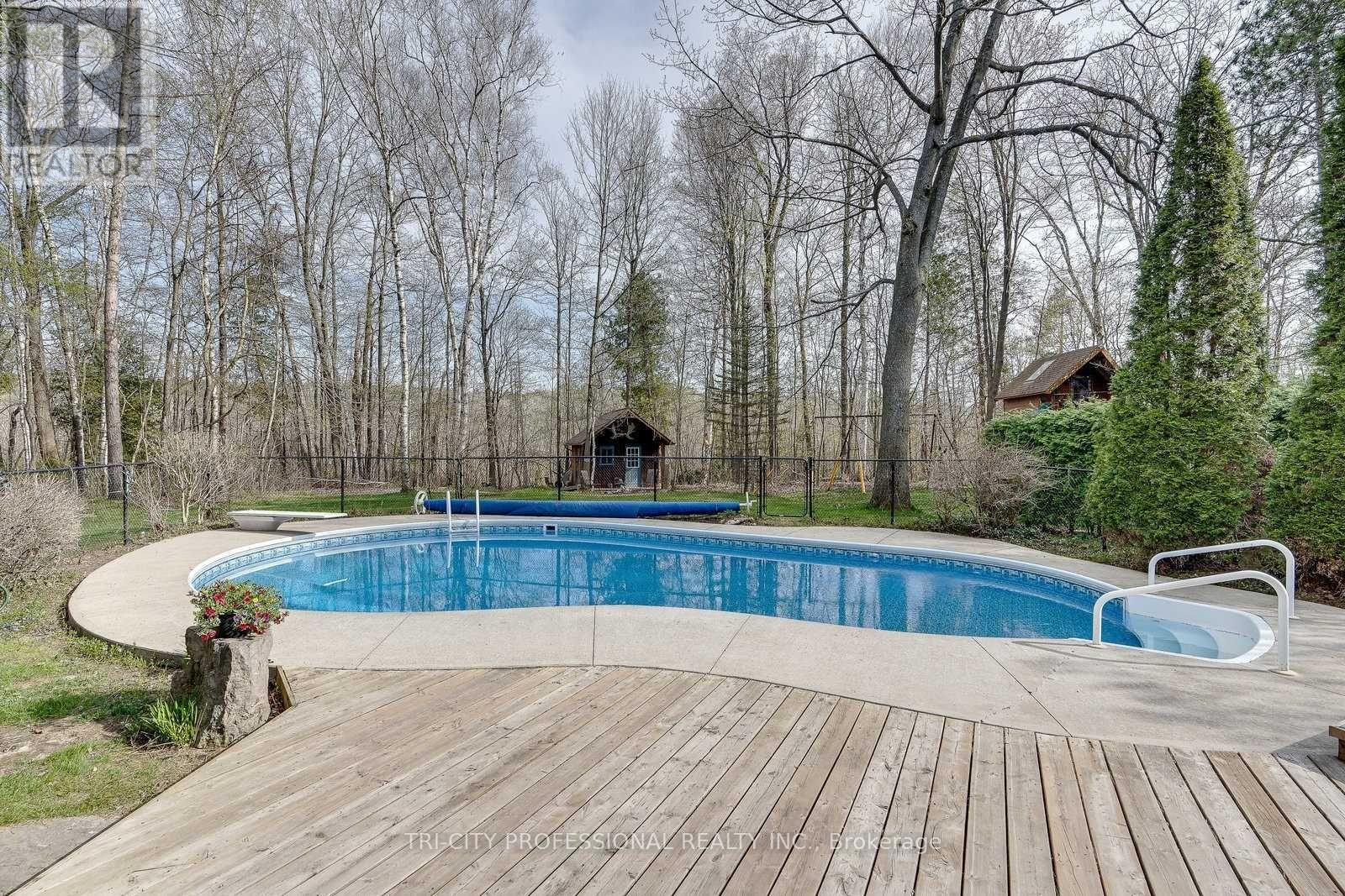 43 Olivers Lane, Caledon, Ontario  L7C 1G5 - Photo 10 - W12517596