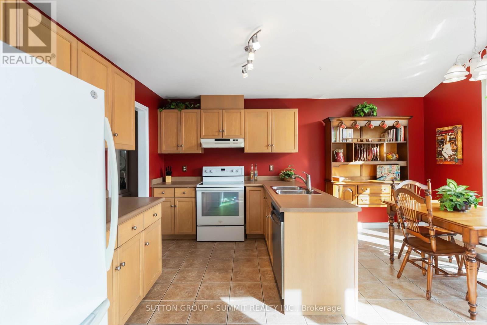 518 Sandcherry Drive, Burlington, Ontario  L7T 4L5 - Photo 13 - W12517628