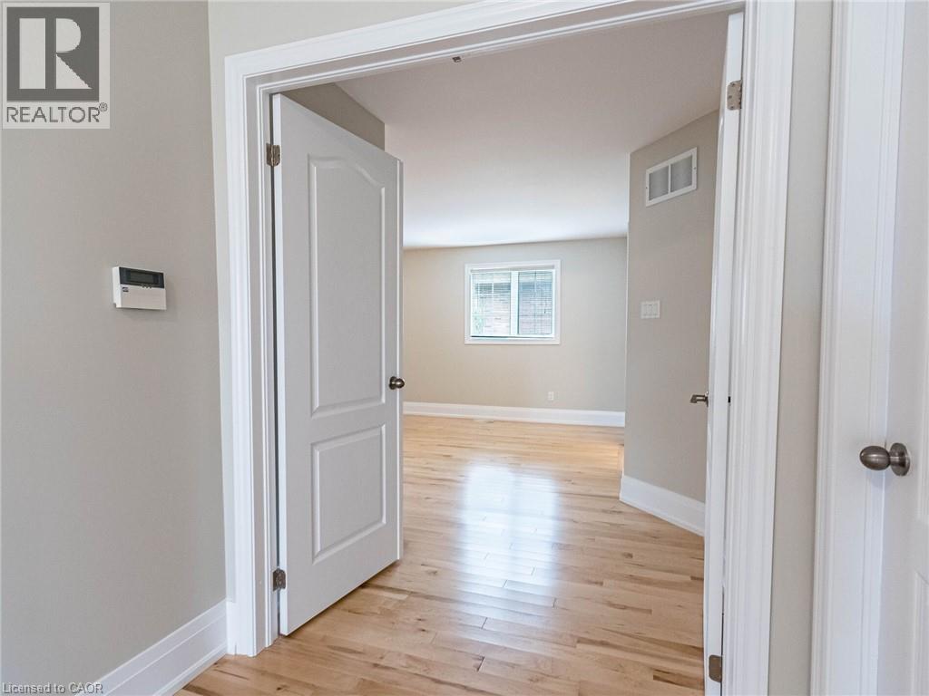 4 Panorama Way, Stoney Creek, Ontario  L8E 6C6 - Photo 25 - 40786119