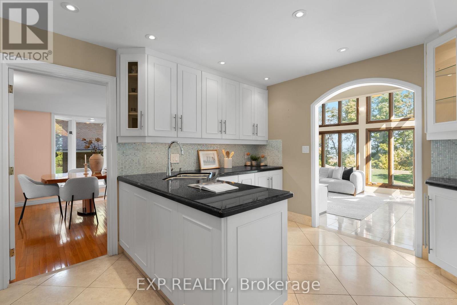 887 Montgomery Drive, Hamilton, Ontario  L9G 3H6 - Photo 12 - X12517556