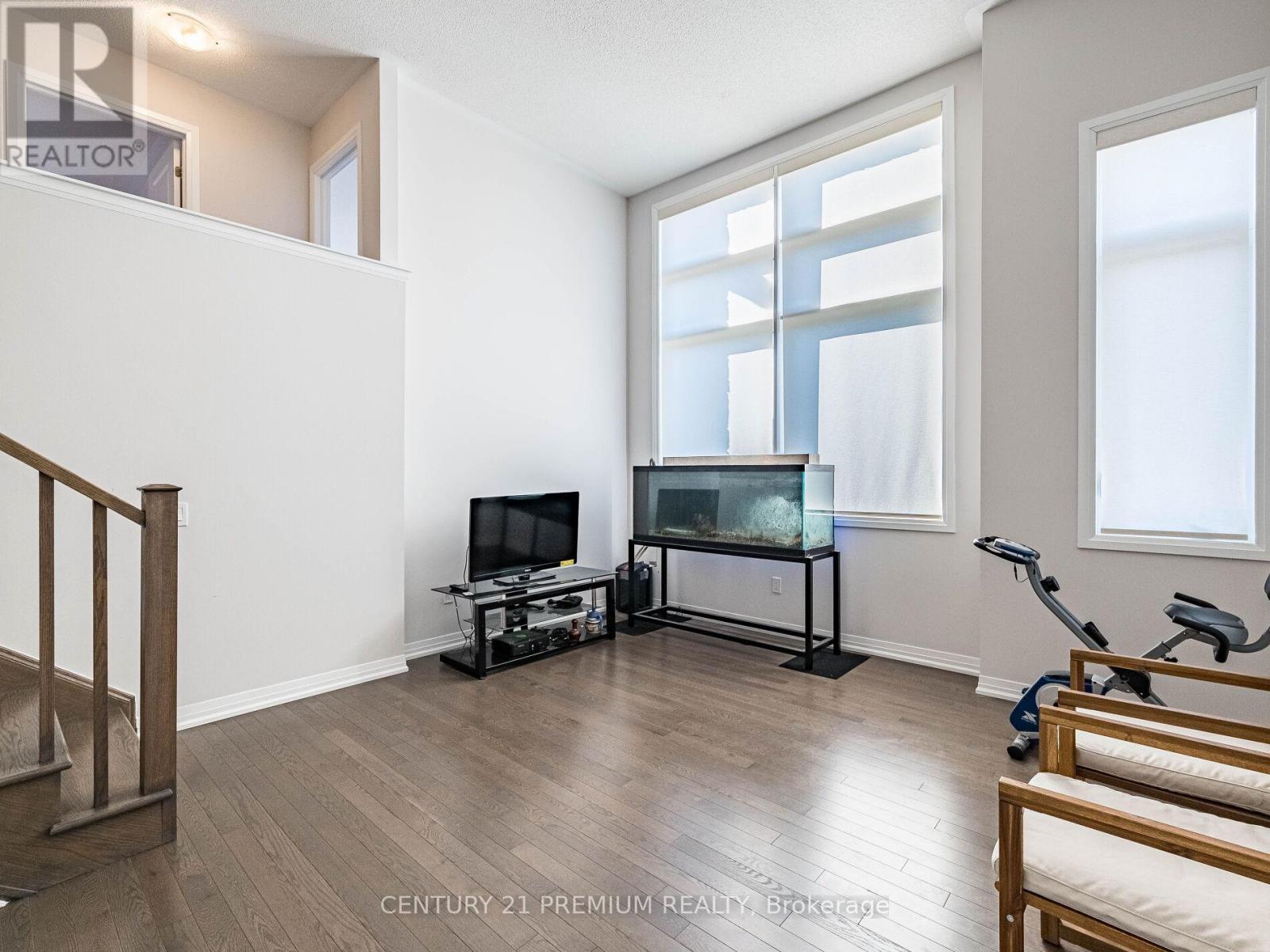 60 Yale Drive, Hamilton, Ontario  L0R 1W0 - Photo 17 - X12517564