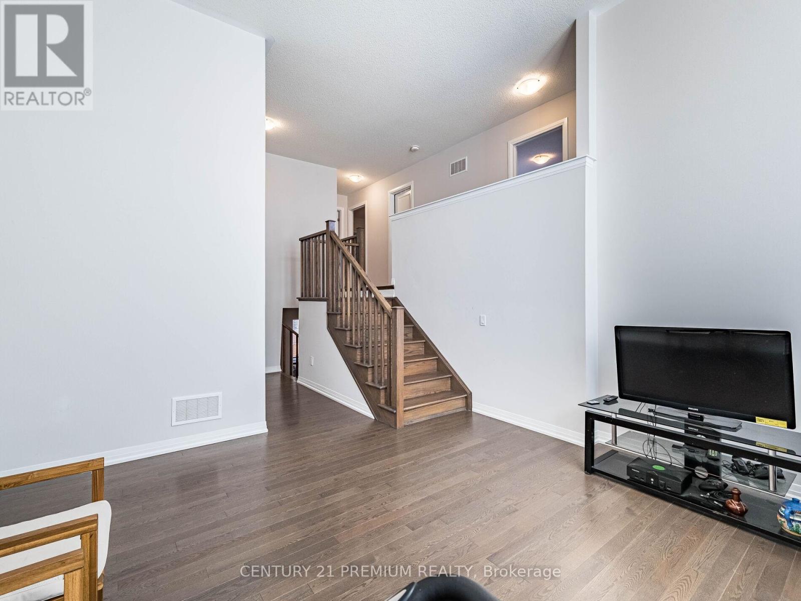 60 Yale Drive, Hamilton, Ontario  L0R 1W0 - Photo 18 - X12517564