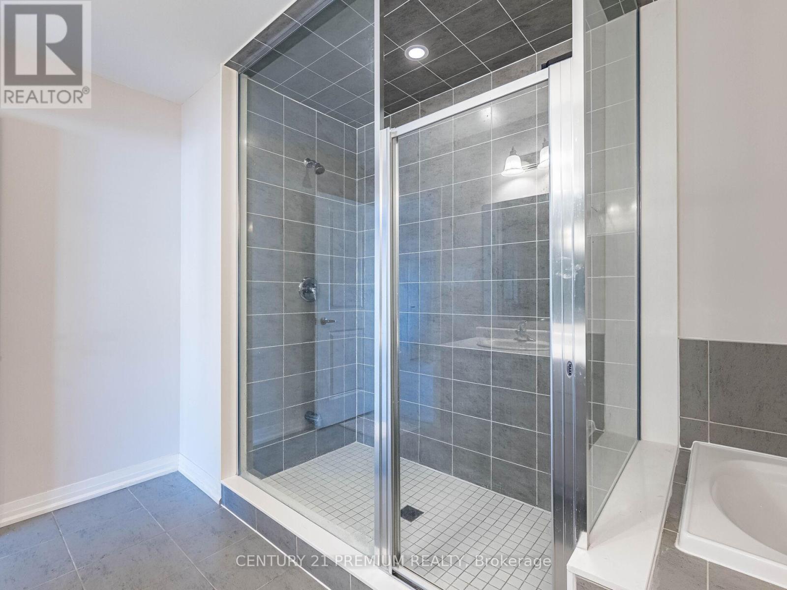 60 Yale Drive, Hamilton, Ontario  L0R 1W0 - Photo 26 - X12517564