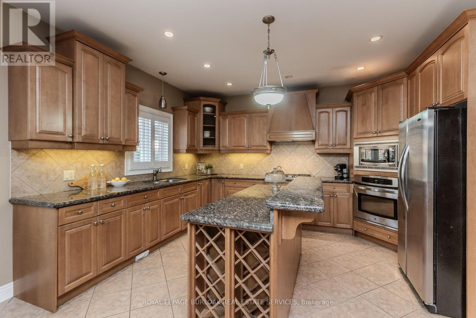 1012 Greenhill Avenue, Hamilton, Ontario  L8G 5G9 - Photo 10 - X12517592