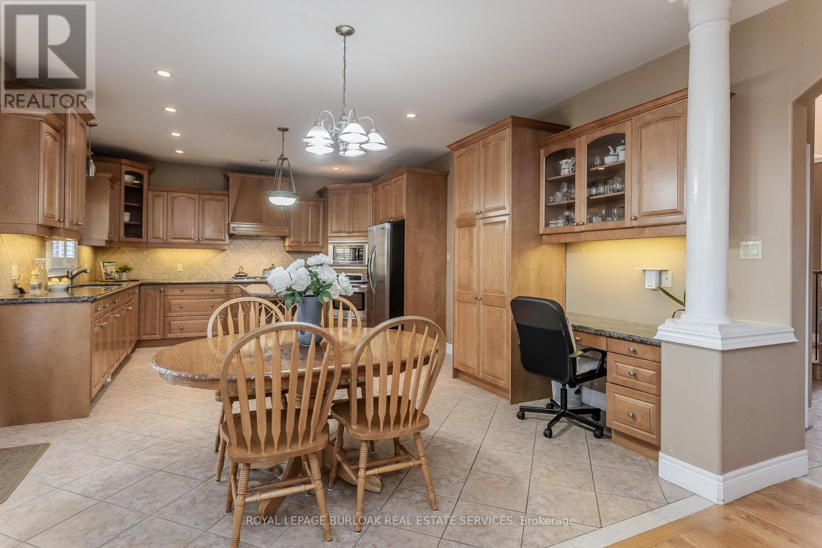 1012 Greenhill Avenue, Hamilton, Ontario  L8G 5G9 - Photo 11 - X12517592