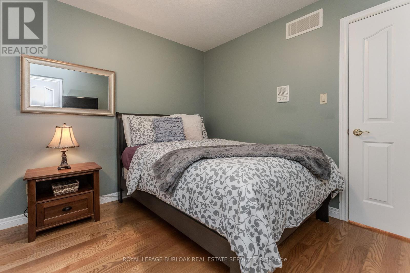 1012 Greenhill Avenue, Hamilton, Ontario  L8G 5G9 - Photo 24 - X12517592