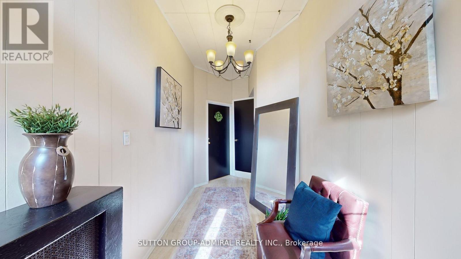 164 Wentworth Street S, Hamilton, Ontario  L8N 2Z2 - Photo 9 - X12517638