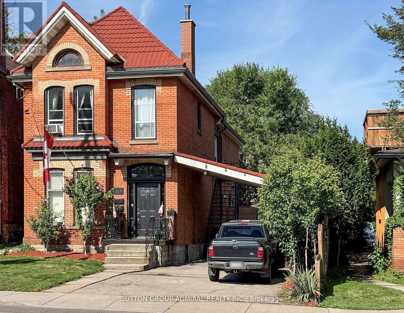164 WENTWORTH STREET S, Hamilton, Ontario