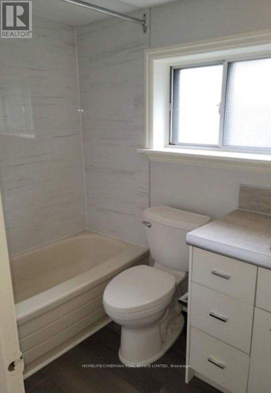 89 Ellsworth Avenue, Toronto, Ontario  M6G 2K4 - Photo 10 - C12517642