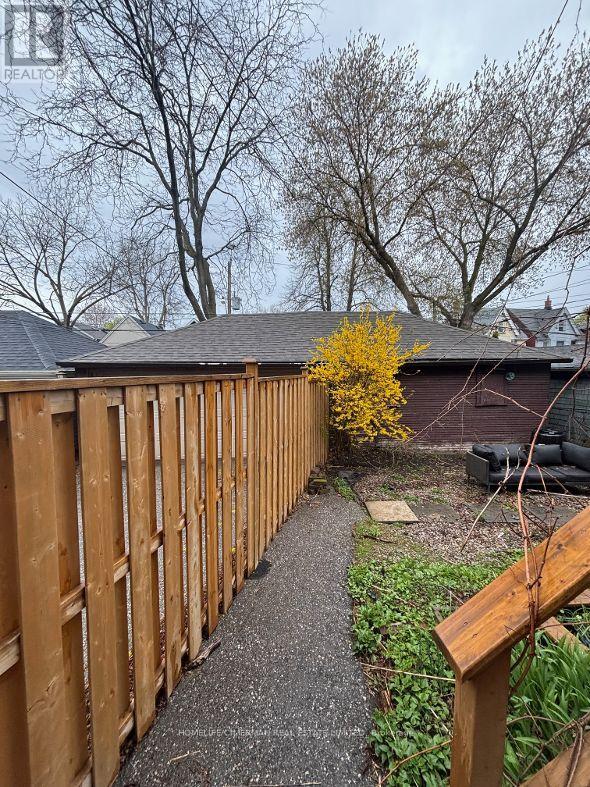 89 Ellsworth Avenue, Toronto, Ontario  M6G 2K4 - Photo 23 - C12517642