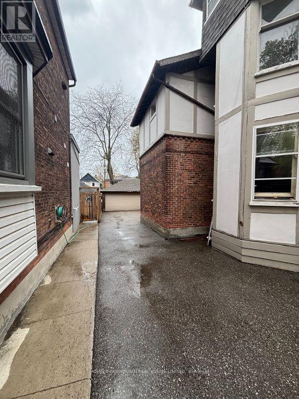 89 Ellsworth Avenue, Toronto, Ontario  M6G 2K4 - Photo 24 - C12517642