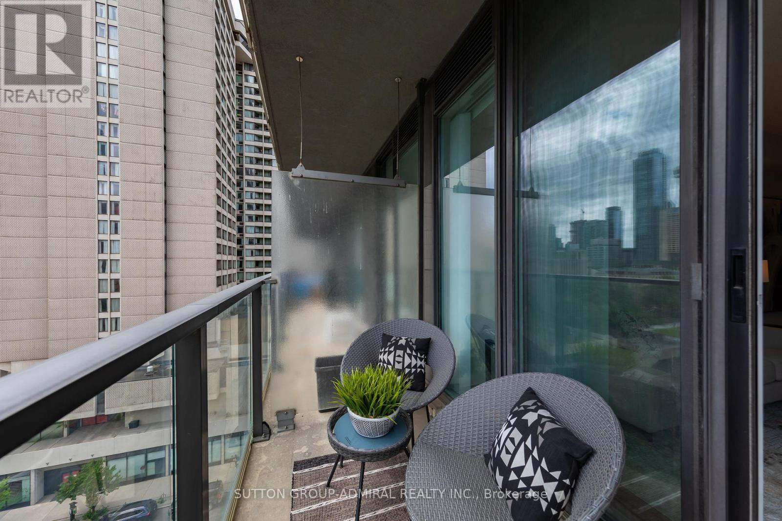 1109 - 111 Elizabeth Street, Toronto, Ontario M5G 1P7 - Photo 27 - C12517718