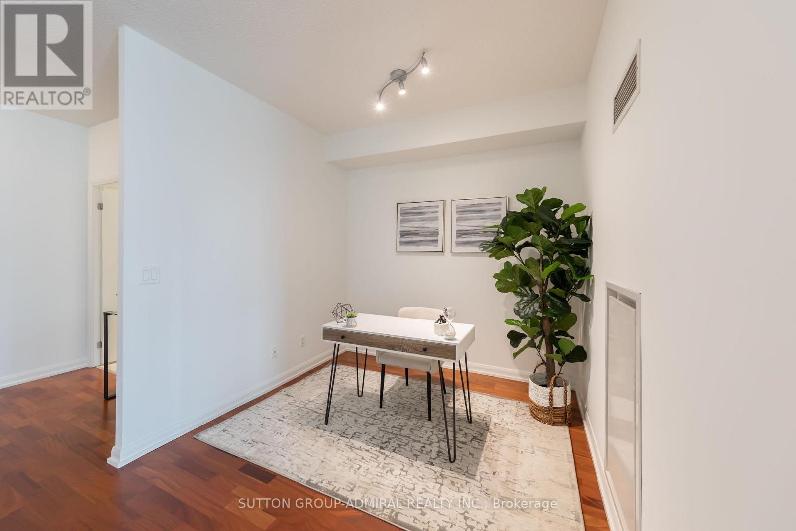 1109 - 111 Elizabeth Street, Toronto, Ontario M5G 1P7 - Photo 9 - C12517718