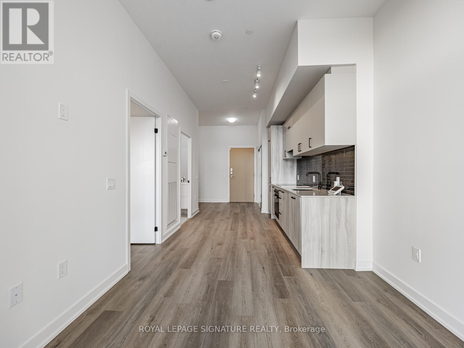 105 - 1 Kyle Lowry Road, Toronto, Ontario M3C 1V4 - Photo 13 - C12517728