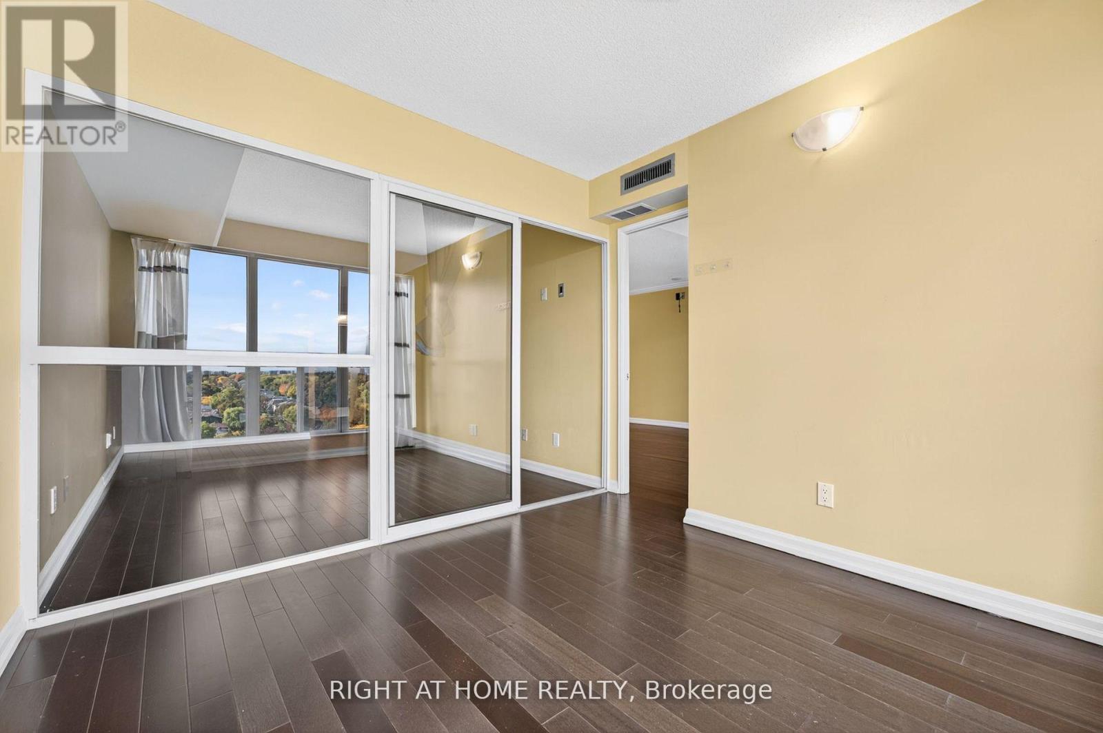 1205 - 28 Hollywood Avenue, Toronto, Ontario  M2N 6S4 - Photo 4 - C12517880