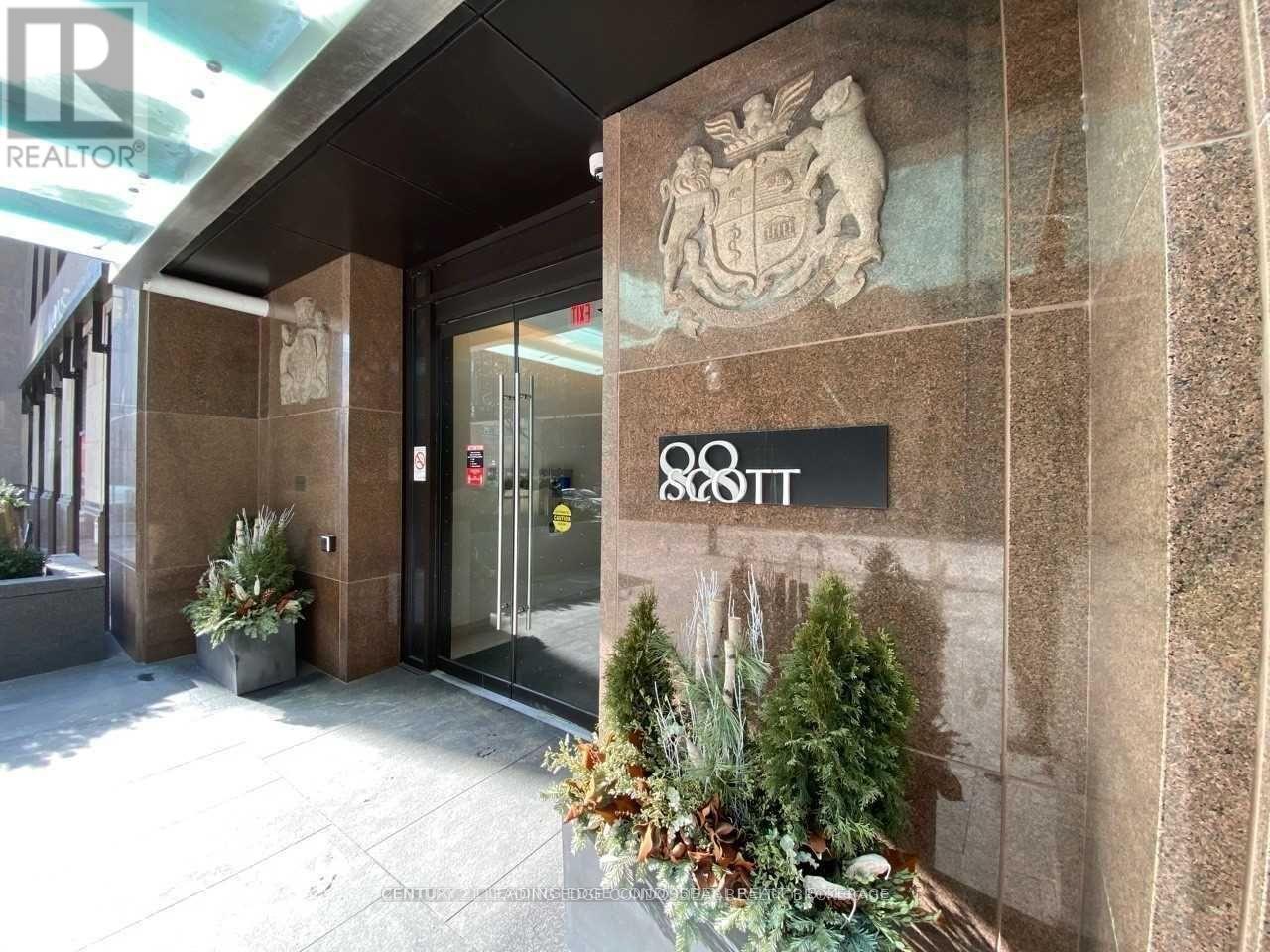 2805 - 88 Scott Street, Toronto, Ontario  M5E 0A9 - Photo 2 - C12517894