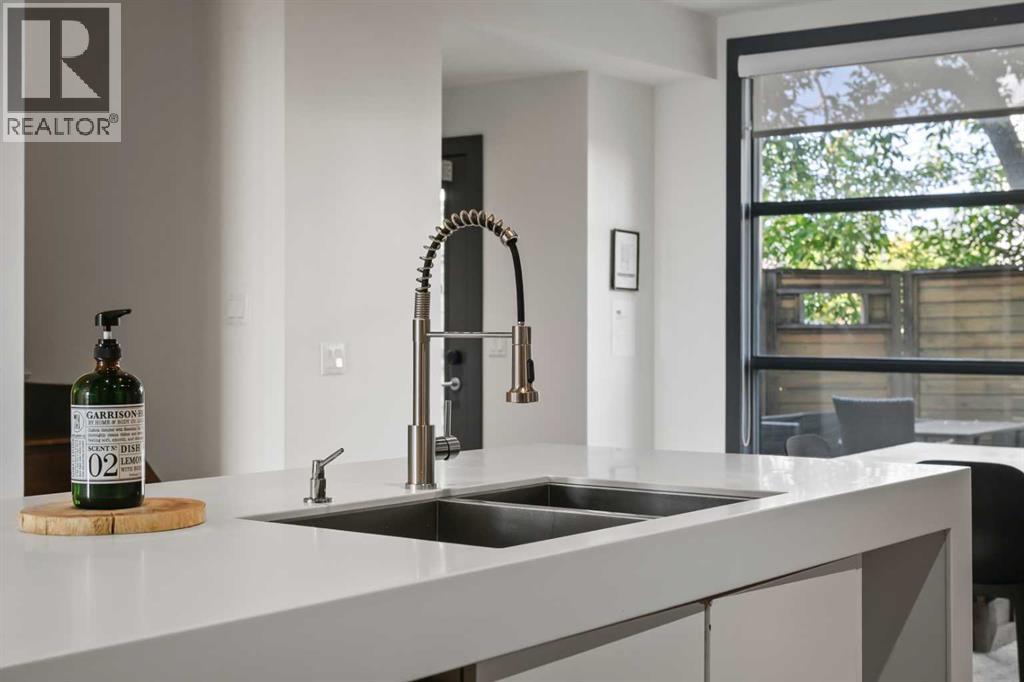 2217 17 Street Sw, Calgary, Alberta  T2T 4M7 - Photo 9 - A2246959