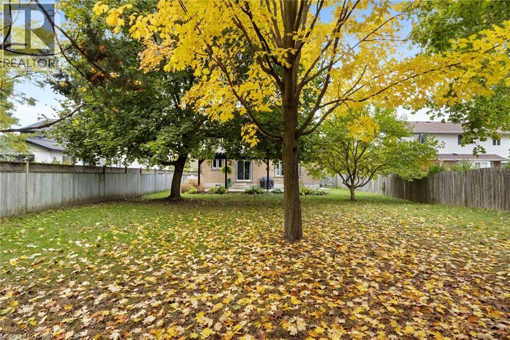 391 Strawberry Crescent, Waterloo, Ontario N2K 3J4 - Photo 48 - 40778459