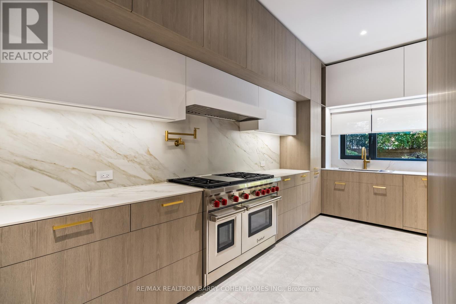 90 Esgore Drive, Toronto, Ontario  M5M 3R8 - Photo 19 - C12474838