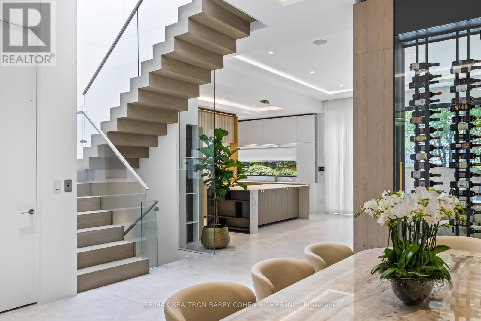 90 Esgore Drive, Toronto, Ontario  M5M 3R8 - Photo 14 - C12474838