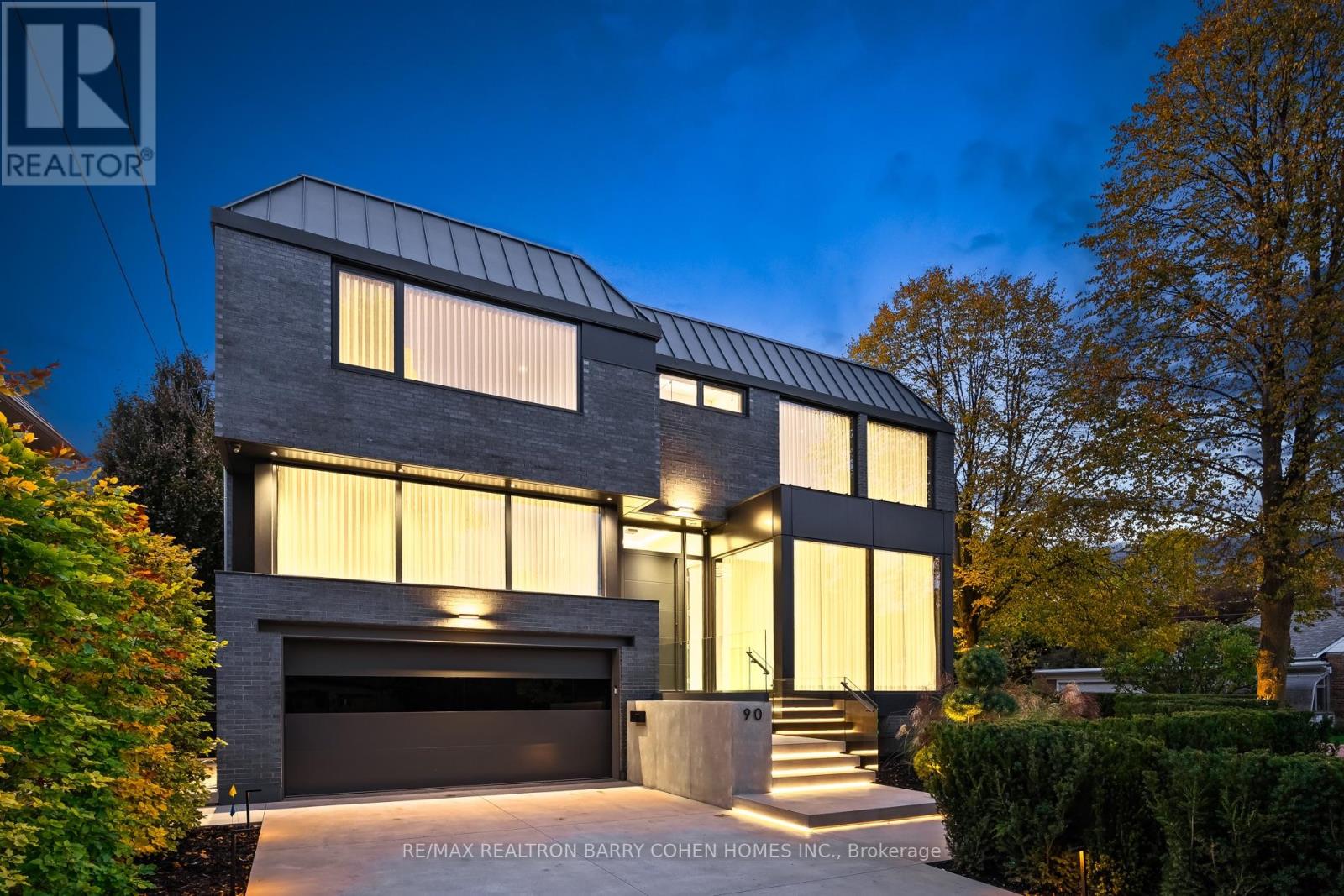 90 ESGORE DRIVE, Toronto, Ontario