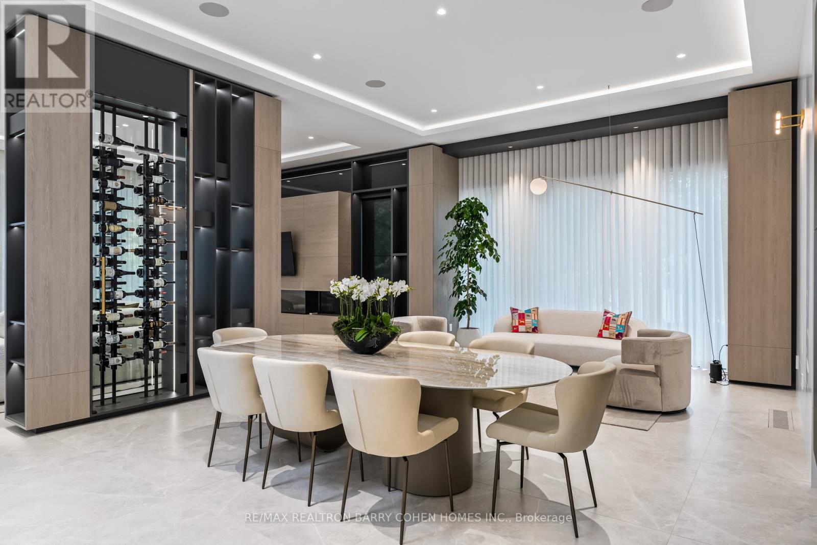 90 Esgore Drive, Toronto, Ontario  M5M 3R8 - Photo 8 - C12474838