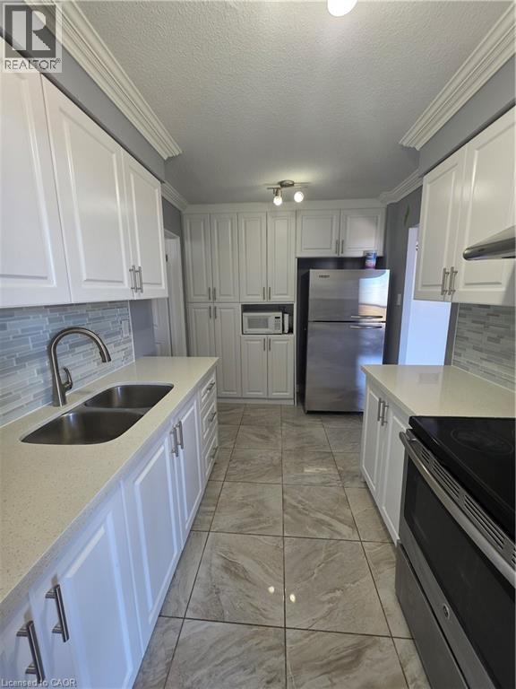 3170 Kirwin Avenue Unit# 1604, Mississauga, Ontario L5A 3R1 - Photo 3 - 40786112