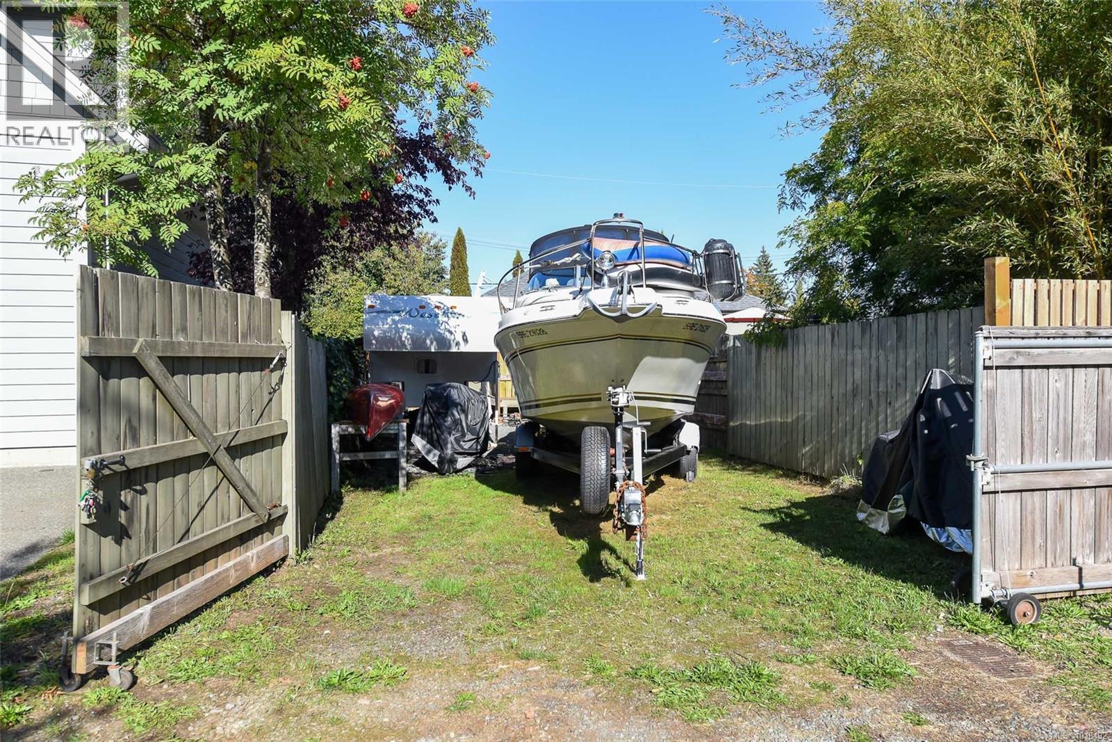 2767 Ulverston Ave, Cumberland, British Columbia  V0R 1S0 - Photo 41 - 1018492