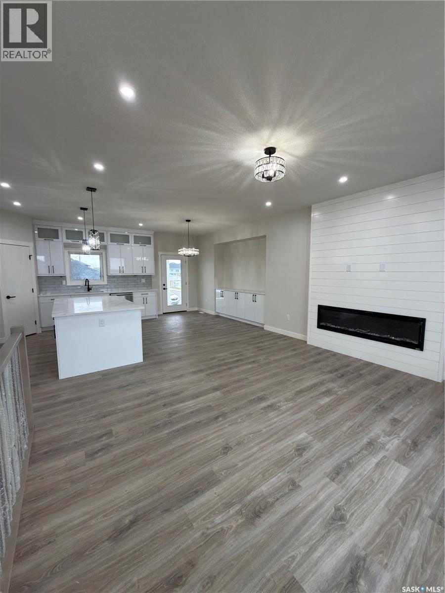 501 Jones Crescent, Warman, Saskatchewan  S0K 4S4 - Photo 5 - SK023581