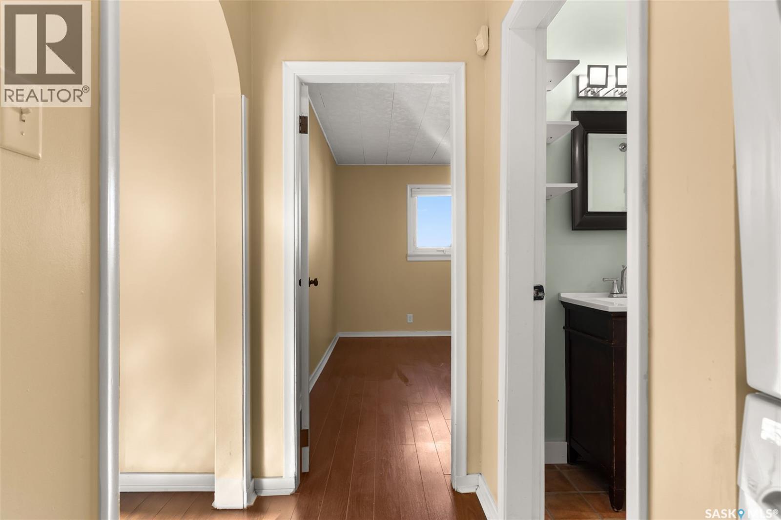 6328 8th Avenue, Regina, Saskatchewan  S4T 0W8 - Photo 10 - SK023573