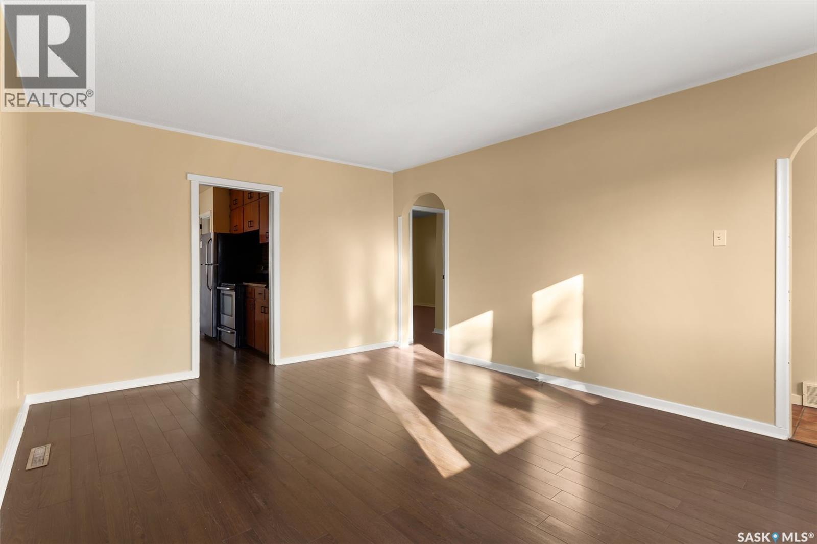 6328 8th Avenue, Regina, Saskatchewan  S4T 0W8 - Photo 5 - SK023573